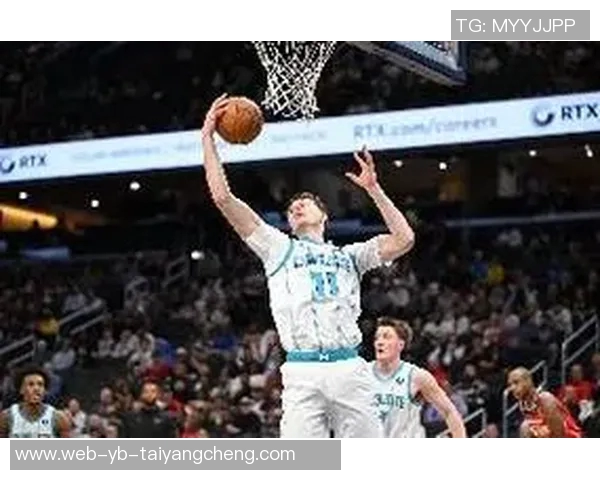 卡尔克布伦纳表现抢眼四投全中贡献双十数据但致命失误令人惋惜 卡尔克布伦纳表现抢眼四投全中贡献双十数据但致命失误令人惋惜